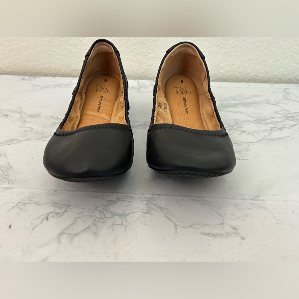 Time and Tru Black Faux Leather Ballet Flats Sz 8 Memory Foam Scrunch​ - Picture 2 of 6